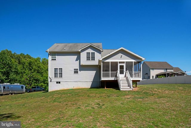 142 GREENWAY ST, Fredericksburg, VA 22405