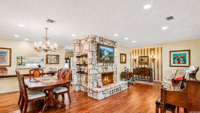 7503 Bridgewater Dr, San Antonio, TX 78209