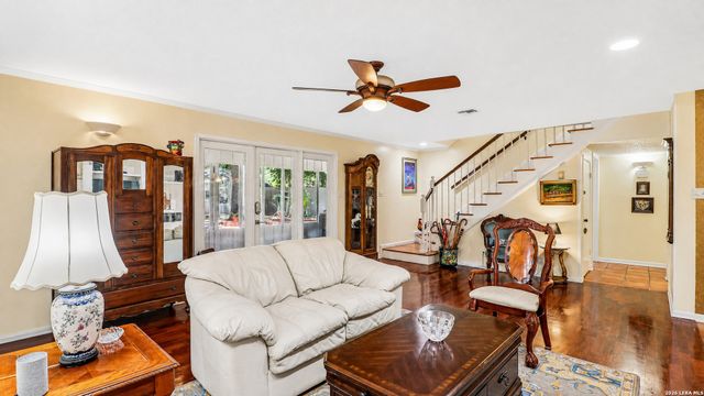 7503 Bridgewater Dr, San Antonio, TX 78209