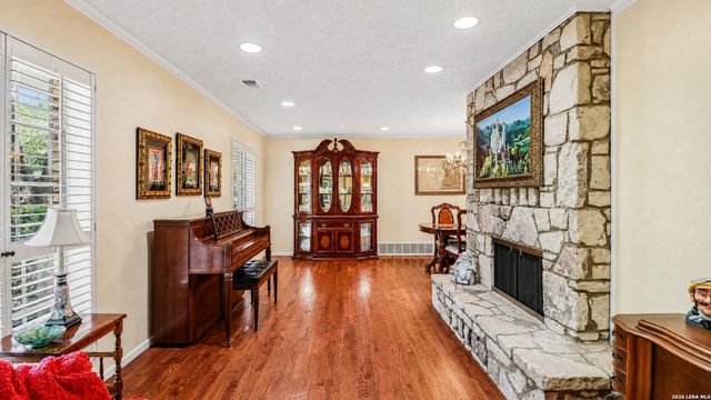 7503 Bridgewater Dr, San Antonio, TX 78209