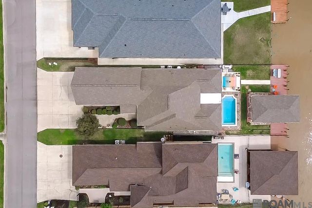 21157 Waterfront East Dr, Maurepas, LA 70449