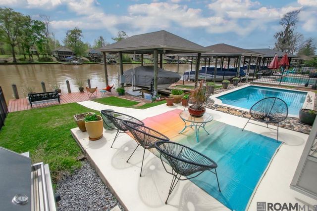 21157 Waterfront East Dr, Maurepas, LA 70449