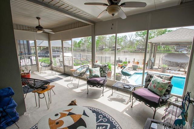 21157 Waterfront East Dr, Maurepas, LA 70449