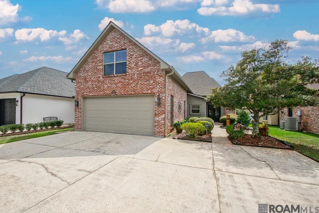 21157 Waterfront East Dr, Maurepas, LA 70449