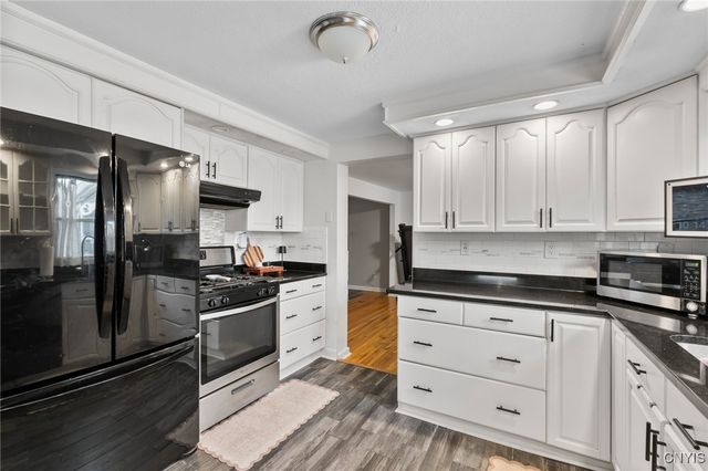 4967 Darien Drive, Salina, NY 13088