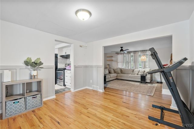 4967 Darien Drive, Salina, NY 13088