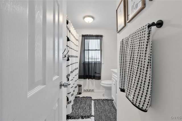 4967 Darien Drive, Salina, NY 13088