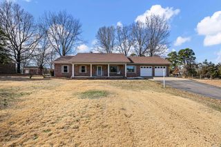 41 Mckennon Rd, Morrilton, AR 72110