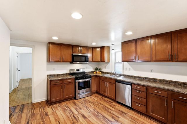 1283 Rice Street, Saint Paul, MN 55117