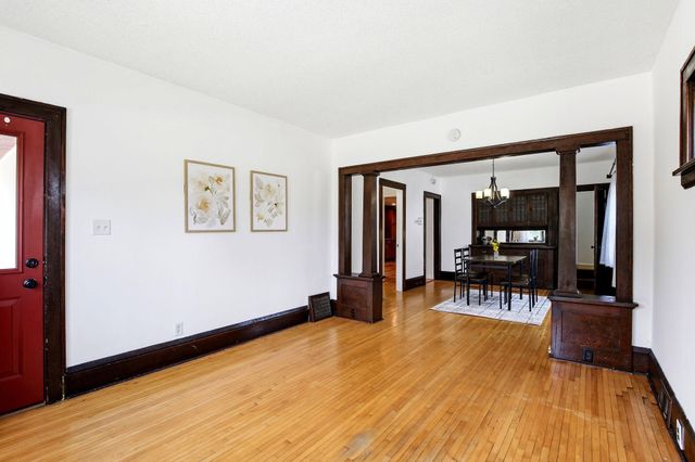 1283 Rice Street, Saint Paul, MN 55117