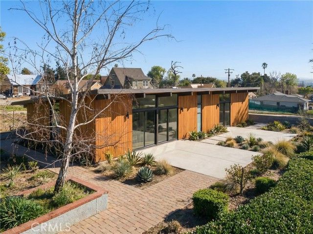 2550 Catherine, Altadena, CA 91001