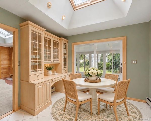 7 Franko Lane, East Setauket, NY 11733