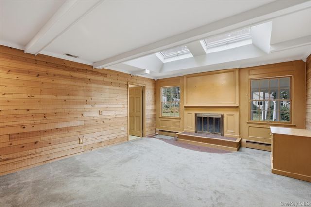 7 Franko Lane, East Setauket, NY 11733