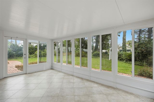 7 Franko Lane, East Setauket, NY 11733