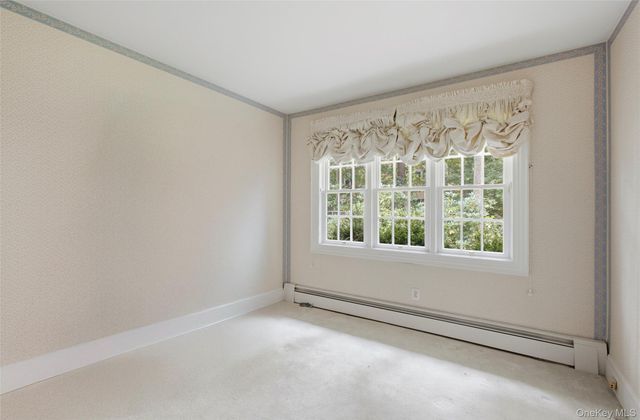 7 Franko Lane, East Setauket, NY 11733