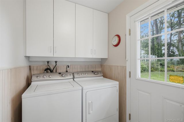 7 Franko Lane, East Setauket, NY 11733
