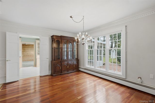 7 Franko Lane, East Setauket, NY 11733