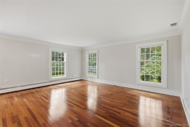 7 Franko Lane, East Setauket, NY 11733