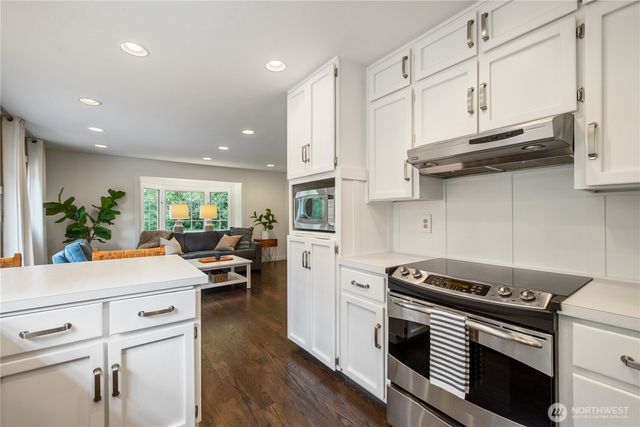 303 E Cedar Lane, Longview, WA 98632