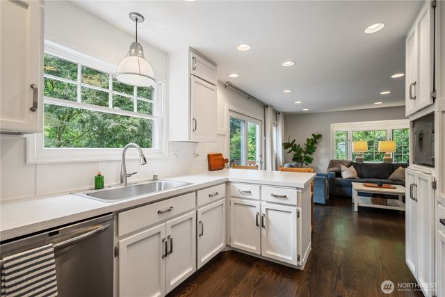 303 E Cedar Lane, Longview, WA 98632