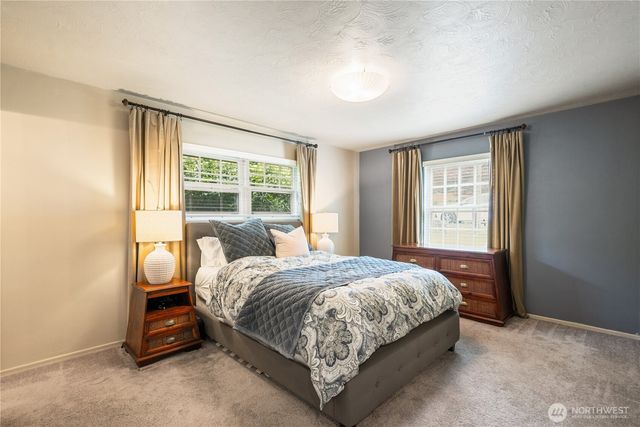 303 E Cedar Lane, Longview, WA 98632