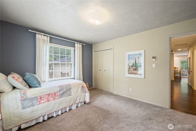 303 E Cedar Lane, Longview, WA 98632