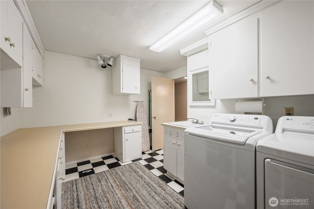 303 E Cedar Lane, Longview, WA 98632