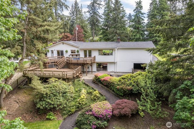 303 E Cedar Lane, Longview, WA 98632