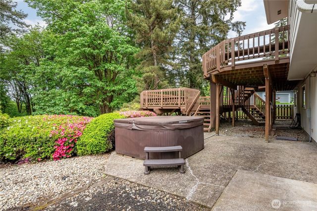 303 E Cedar Lane, Longview, WA 98632