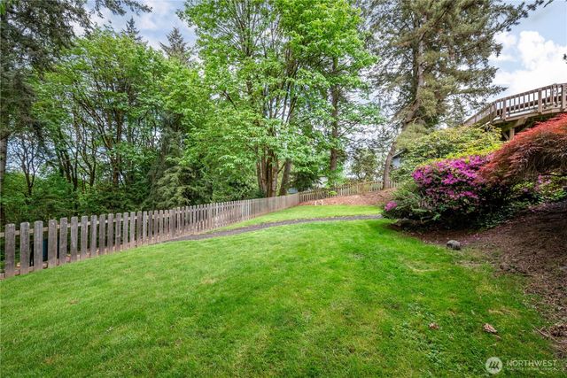 303 E Cedar Lane, Longview, WA 98632