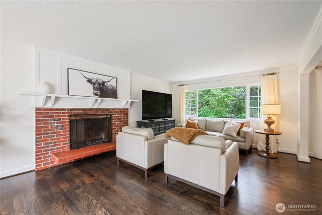 303 E Cedar Lane, Longview, WA 98632