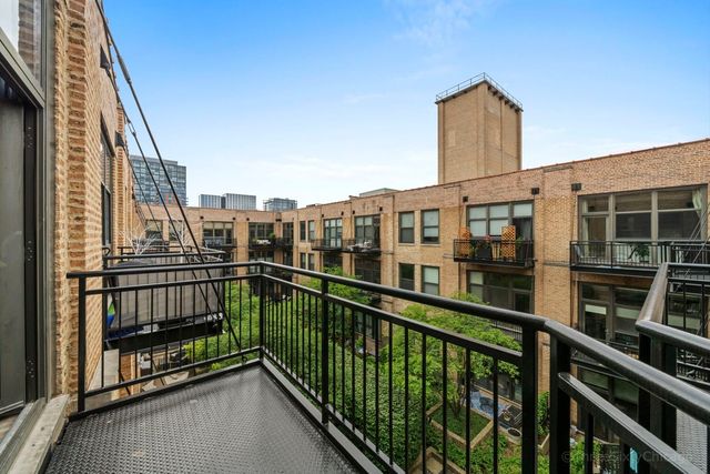 1040 W Adams Street 420, Chicago, IL 60607