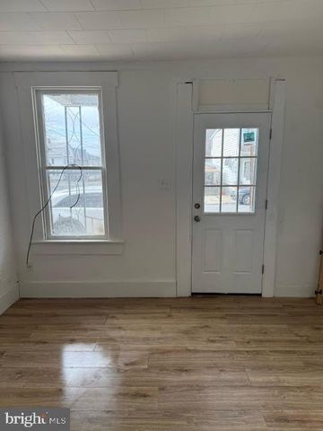 103 N MAPLE ST, Mount Carmel, PA 17851