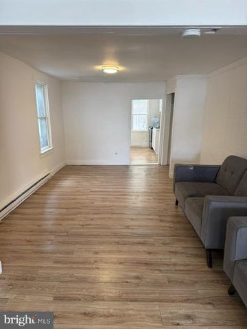 103 N MAPLE ST, Mount Carmel, PA 17851