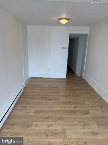103 N MAPLE ST, Mount Carmel, PA 17851