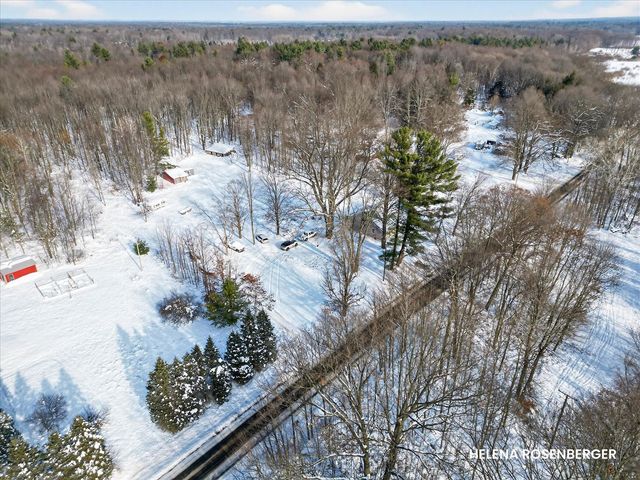 8033 W 116th Street, Grant, MI 49327