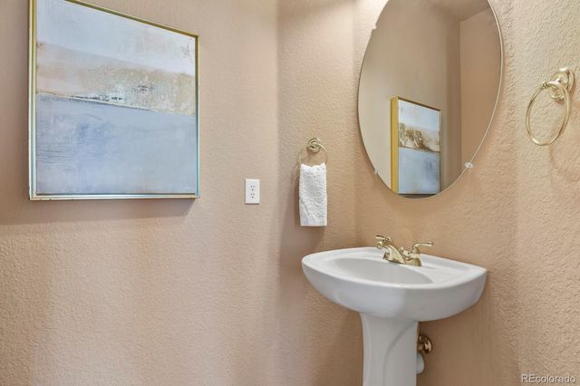 1720 Twilight Court, Longmont, CO 80504