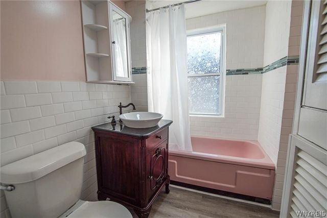 263 Sumner Place, Buffalo, NY 14211