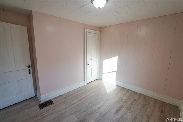 263 Sumner Place, Buffalo, NY 14211