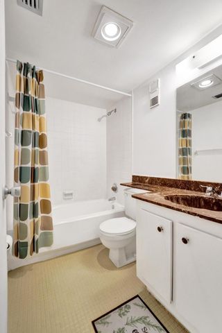 1811 Sabal Palm Drive 203, Davie, FL 33324