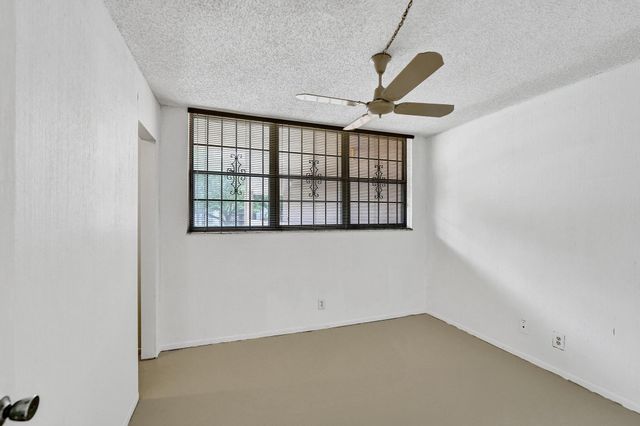 1811 Sabal Palm Drive 203, Davie, FL 33324