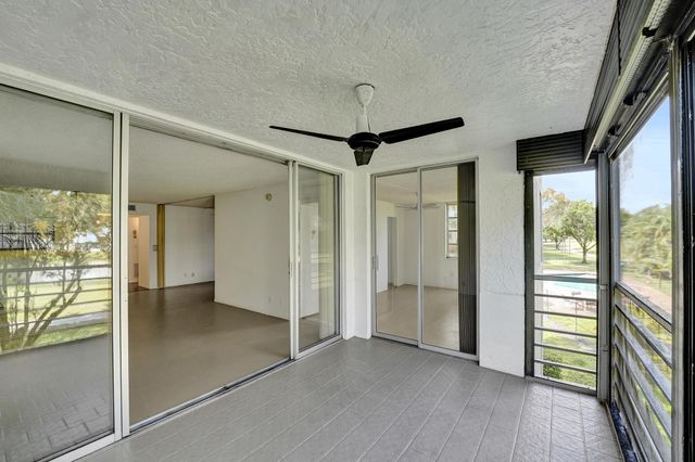 1811 Sabal Palm Drive 203, Davie, FL 33324