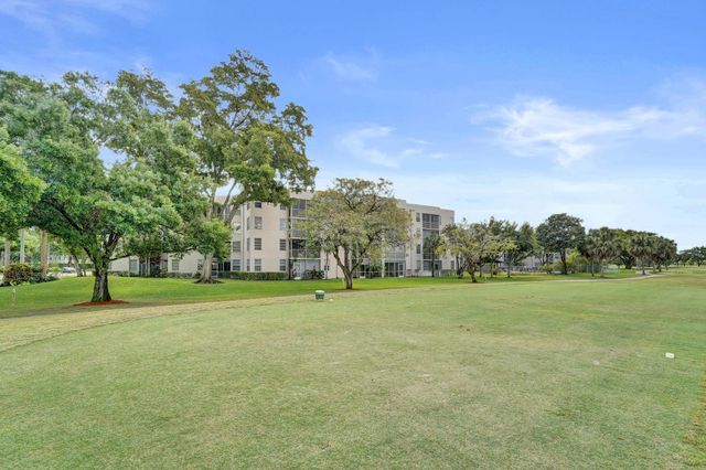 1811 Sabal Palm Drive 203, Davie, FL 33324
