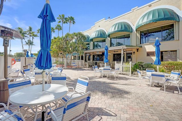 1811 Sabal Palm Drive 203, Davie, FL 33324