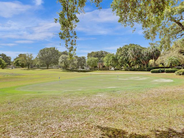 1811 Sabal Palm Drive 203, Davie, FL 33324