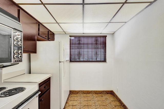 1811 Sabal Palm Drive 203, Davie, FL 33324