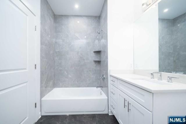 12-01 River Road 303, Fair Lawn, NJ 07410