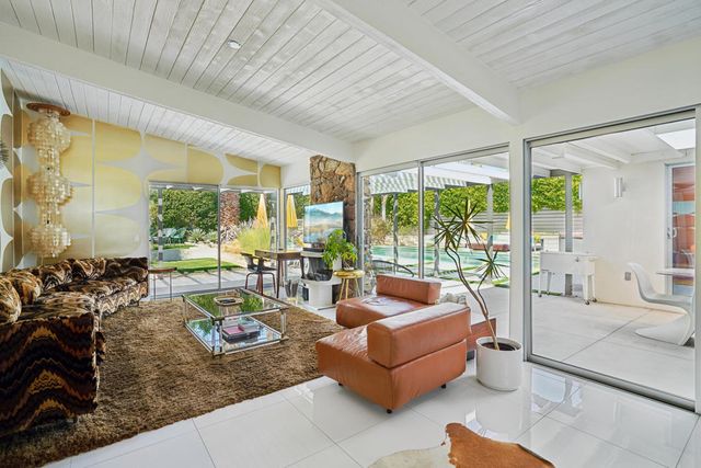 2101 N Berne Drive, Palm Springs, CA 92262