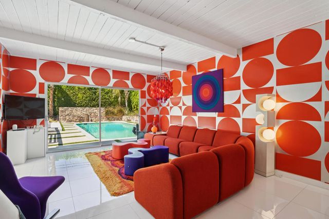 2101 N Berne Drive, Palm Springs, CA 92262