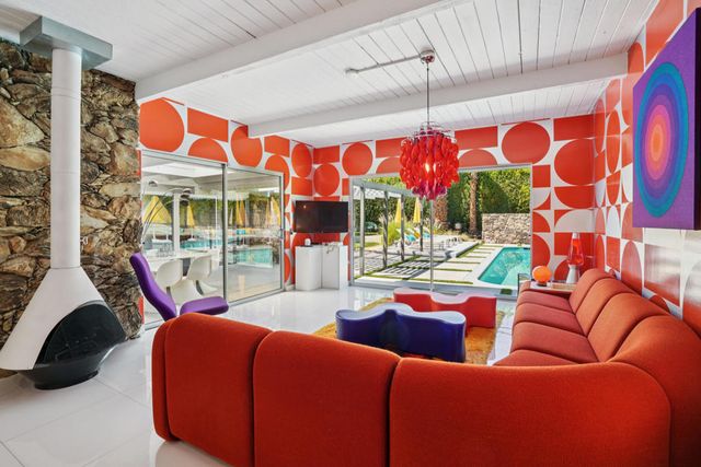 2101 N Berne Drive, Palm Springs, CA 92262